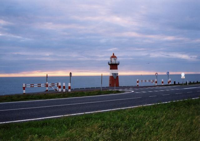 Lokatie:&#9; Zeedijk te Westkapelle Fotograaf:&#9;W. Maljaars te Aagtekerke